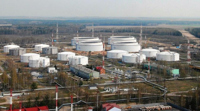 Строительству емкости для хранения нефти объемом 20 000 куб.м